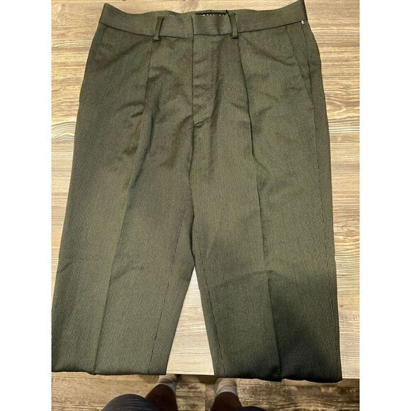 ASOS Men's Size 32x25 Green Pleated Front Straight Cuffed Hem Dress Pants. N - Picture 1 of 9